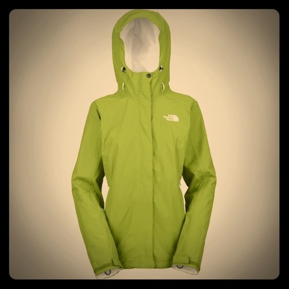 The North Face Jackets & Blazers - ⬇️PRICE⬇️The North Face Perilune Rain Jacket Green